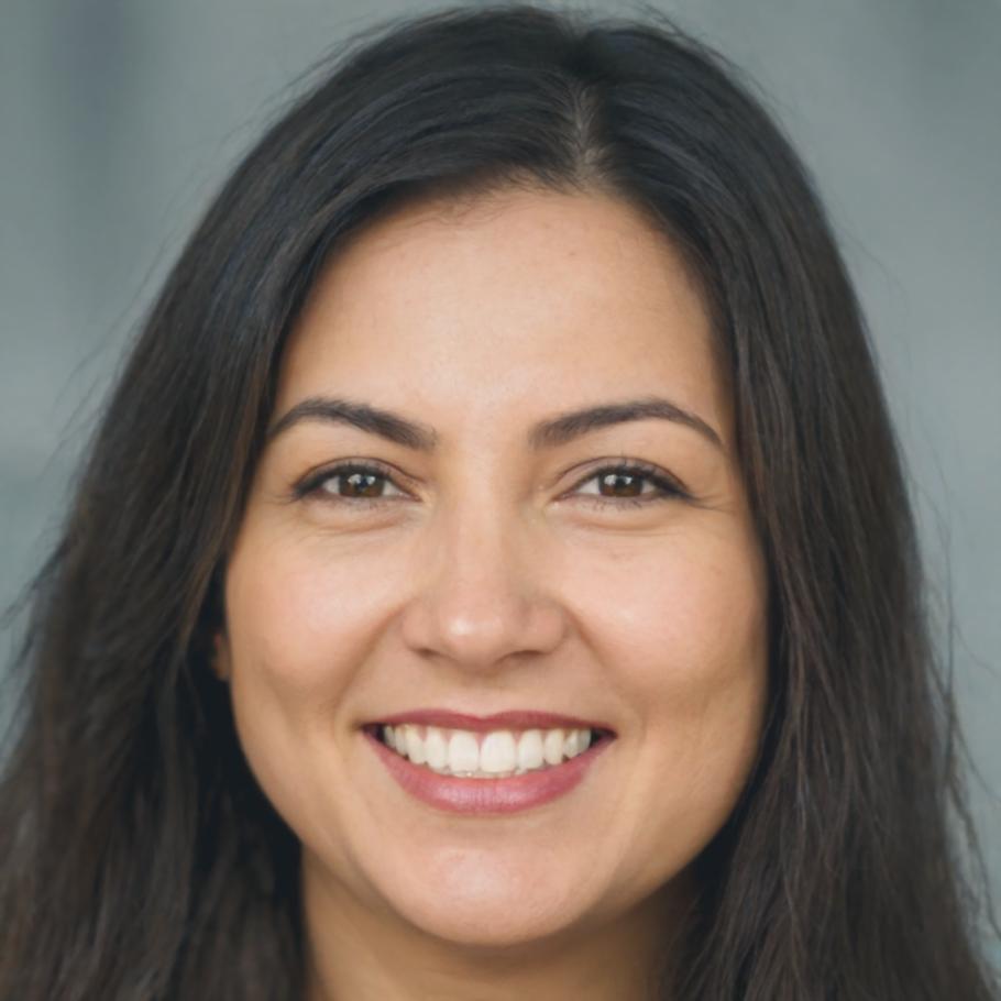 Sienna Kovač, Co-founder and Customer Success